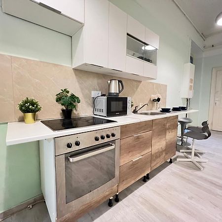 Baross Apartment With Convenience And Style Budapest Bagian luar foto
