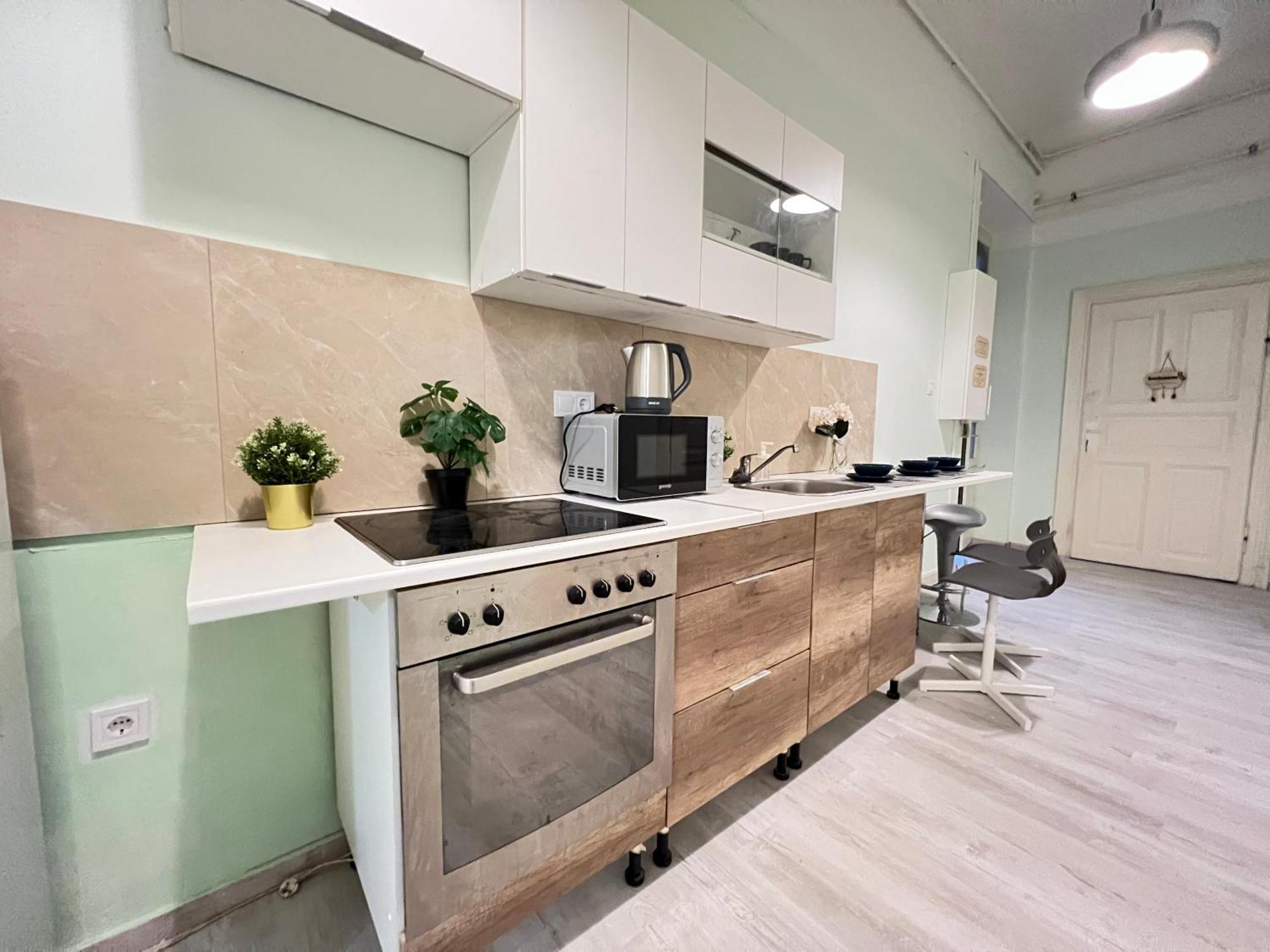 Baross Apartment With Convenience And Style Budapest Bagian luar foto