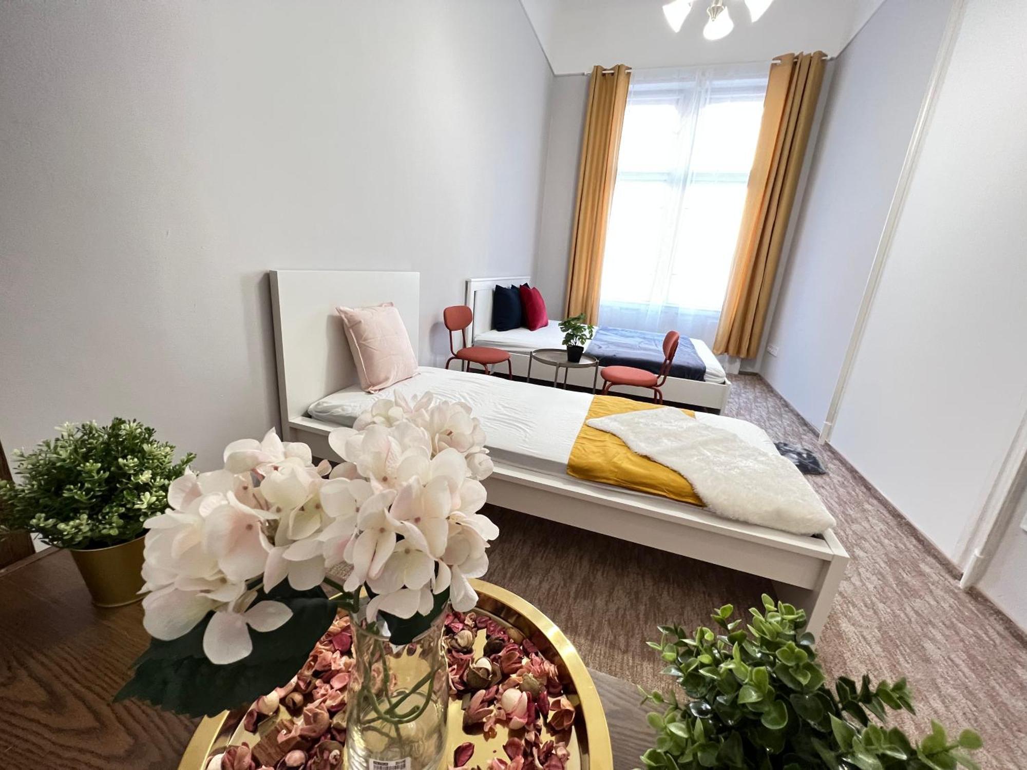 Baross Apartment With Convenience And Style Budapest Bagian luar foto